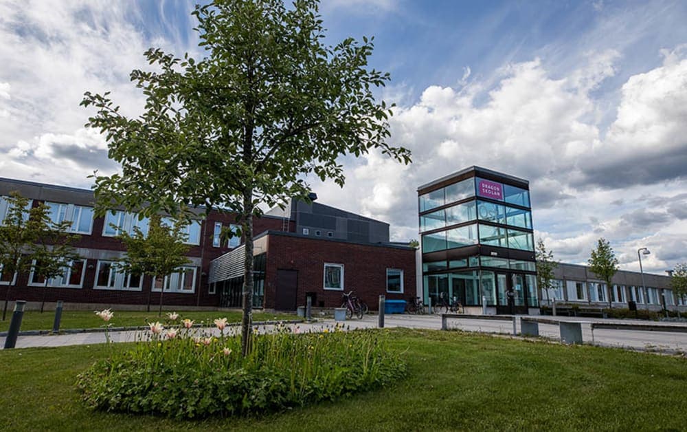 Därför ansluter Sveriges största skola till EdAider Wellbeing – "Hjälper oss att följa måendet och agera i tid"